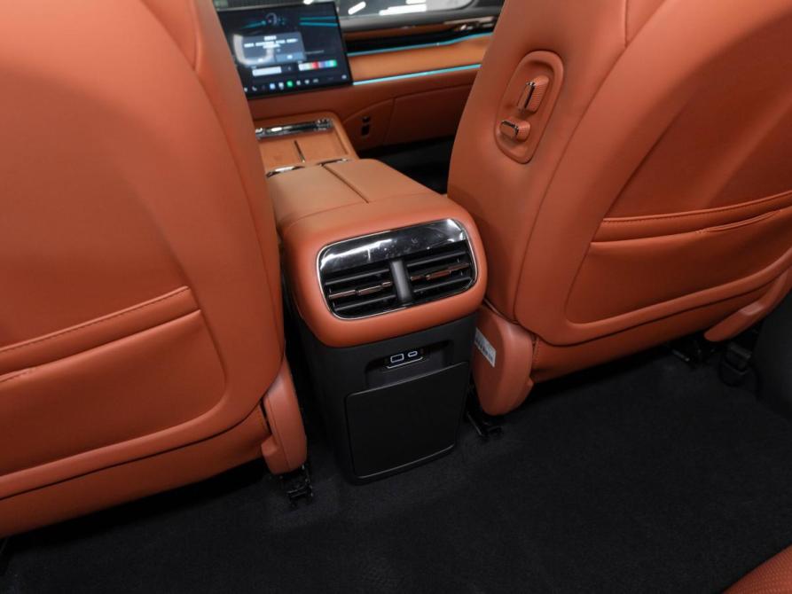 GAC Trumpchi S7 Москва  - изображение 14