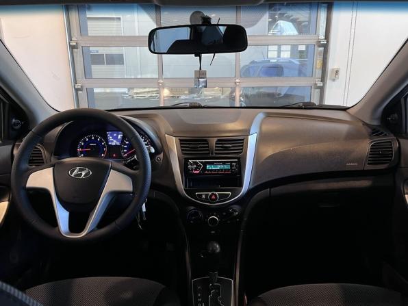 Hyundai Solaris I с пробегом 2012 года, цена 675 000 рублей, 168172 км, седан, Автокод Объявления