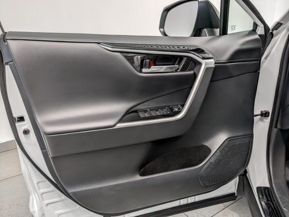 Toyota RAV4 V (XA50) с пробегом 2024 года, цена 4 155 000 рублей, 20319 км, внедорожник, Автокод Объявления