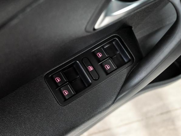 Volkswagen Polo V Рестайлинг с пробегом 2018 года, цена 1 500 000 рублей, 44587 км, седан, Автокод Объявления