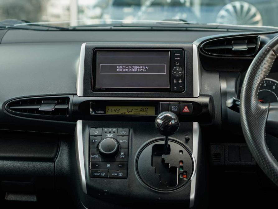Toyota Wish II Рестайлинг Новосибирск  - изображение 13