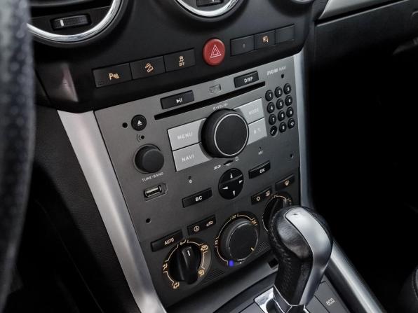 Opel Antara I Рестайлинг с пробегом 2012 года, цена 1 299 000 рублей, 207696 км, внедорожник, Автокод Объявления