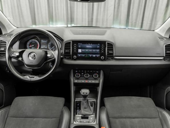 Skoda Karoq I с пробегом 2020 года, цена 2 795 000 рублей, 51578 км, внедорожник, Автокод Объявления