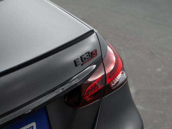 Mercedes-Benz E-Класс AMG V (W213) Рестайлинг с пробегом 2021 года, цена 11 897 999 рублей, 25754 км, седан, Автокод Объявления
