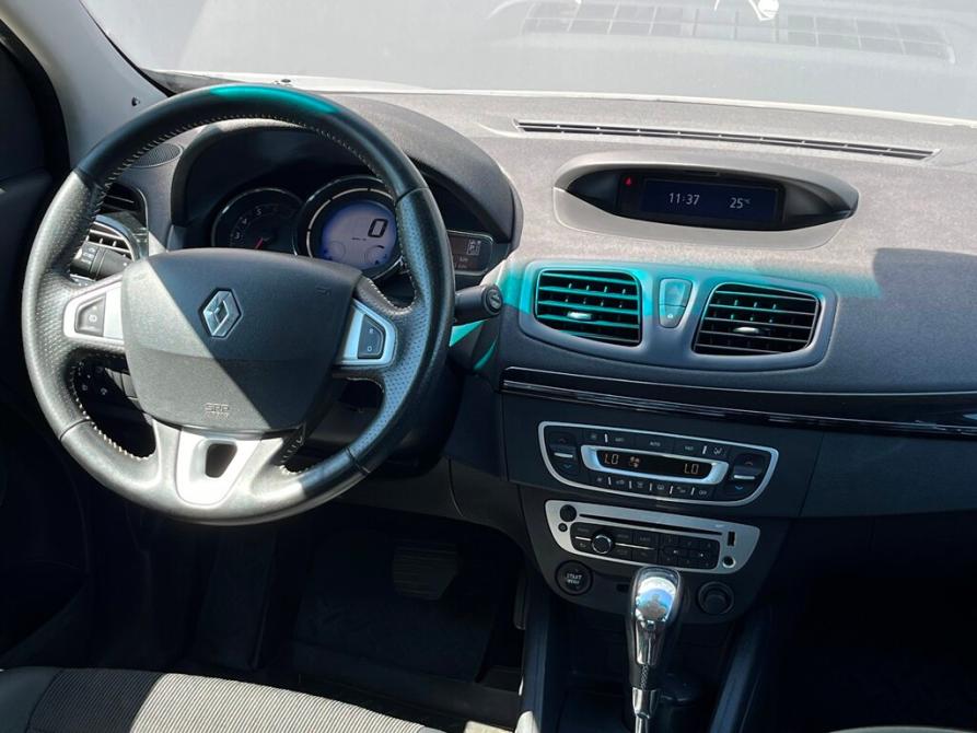 Renault Fluence I Рестайлинг Санкт-Петербург  - изображение 14