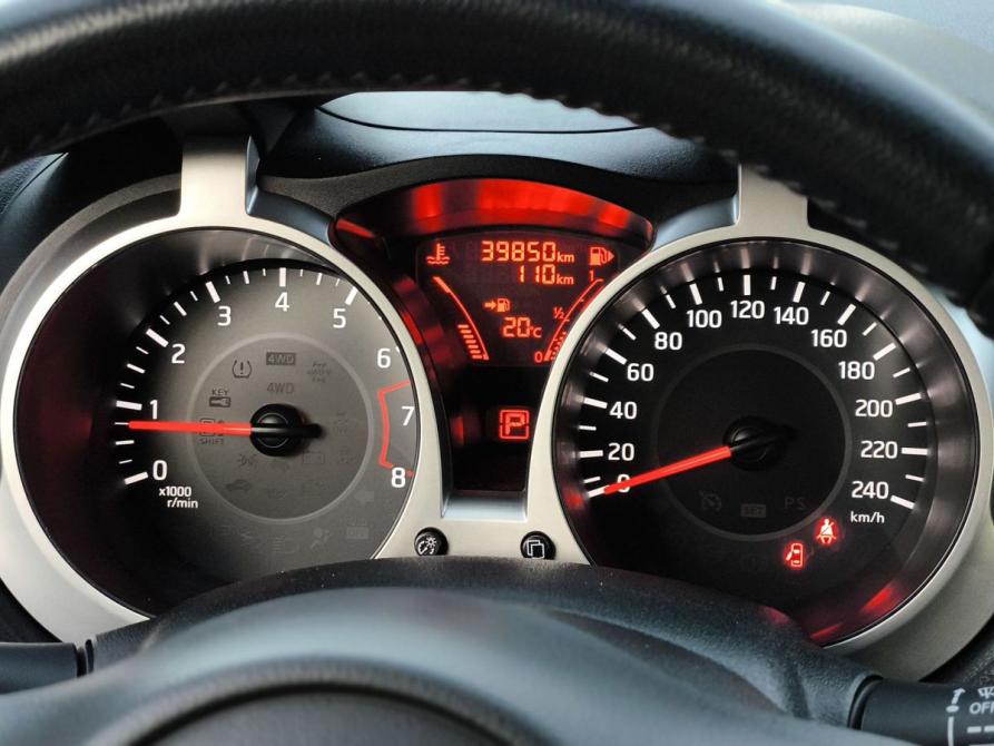 Nissan Juke I Рестайлинг Санкт-Петербург  - изображение 21