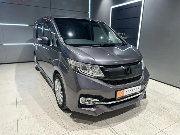 Honda Stepwgn V с пробегом 2016 года, цена 1 750 000 рублей, 201000 км, минивэн, Автокод Объявления