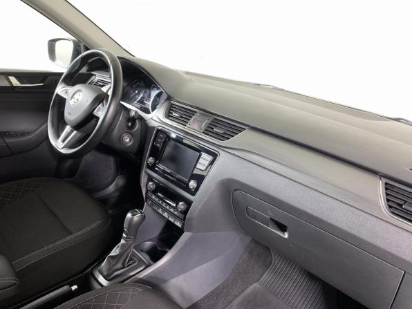 Skoda Rapid I Рестайлинг с пробегом 2018 года, цена 1 499 000 рублей, 101851 км, лифтбек, Автокод Объявления