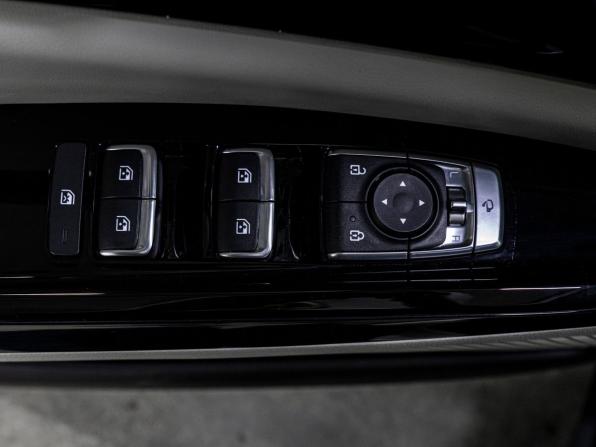 Kia Carnival IV с пробегом 2023 года, цена 4 400 000 рублей, 7547 км, минивэн, Автокод Объявления