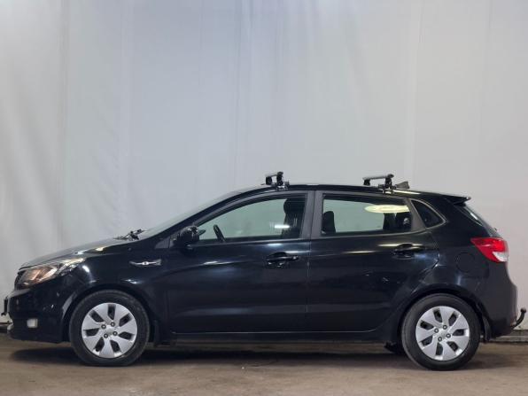 Kia Rio III Рестайлинг с пробегом 2017 года, цена 999 000 рублей, 108707 км, хэтчбек, Автокод Объявления