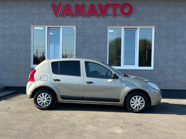 Renault Sandero I с пробегом 2010 года, цена 450 000 рублей, 277800 км, хэтчбек, Автокод Объявления