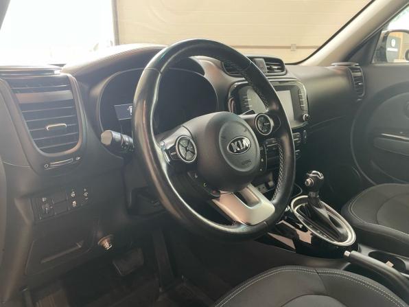 Kia Soul II Рестайлинг с пробегом 2019 года, цена 1 620 000 рублей, 78000 км, хэтчбек, Автокод Объявления