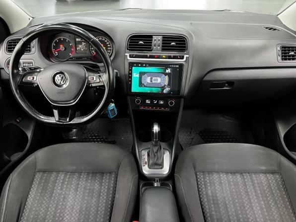 Volkswagen Polo V Рестайлинг с пробегом 2015 года, цена 990 000 рублей, 192379 км, седан, Автокод Объявления