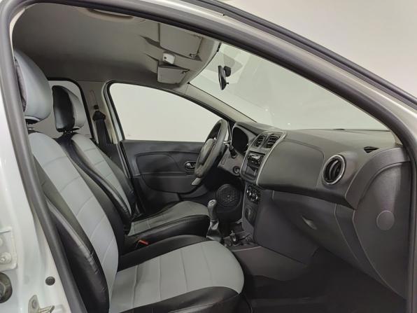 Renault Logan II с пробегом 2018 года, цена 470 000 рублей, 72551 км, седан, Автокод Объявления
