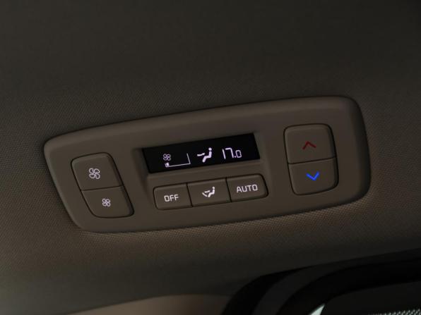 Kia Carnival IV Рестайлинг с пробегом 2025 года, цена 5 998 000 рублей, 31466 км, минивэн, Автокод Объявления