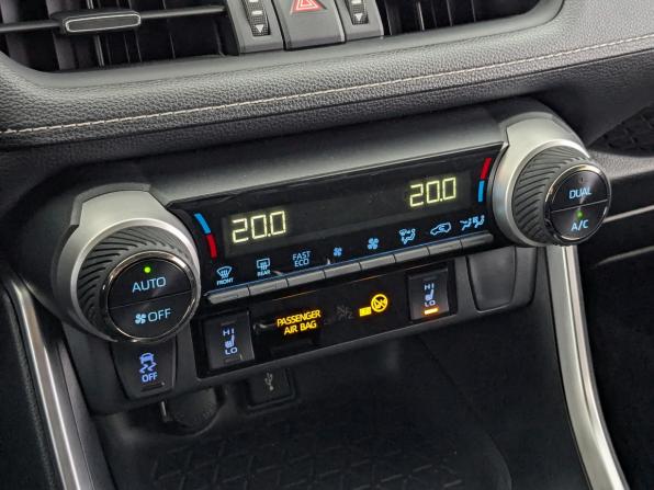 Toyota RAV4 V (XA50) с пробегом 2021 года, цена 3 210 000 рублей, 68974 км, внедорожник, Автокод Объявления