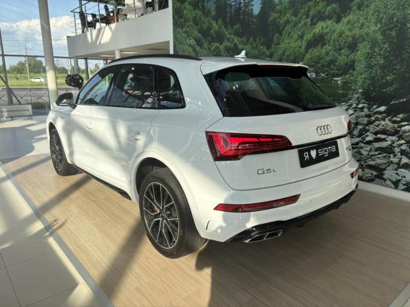 Новый Audi Q5 II (FY) Рестайлинг 2024 года, цена 5 150 000 рублей, внедорожник, Автокод Объявления