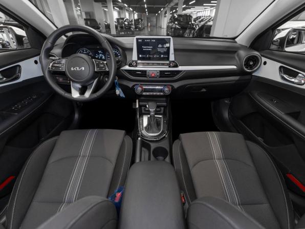 Kia Cerato IV Рестайлинг с пробегом 2025 года, цена 2 700 000 рублей, 951 км, седан, Автокод Объявления