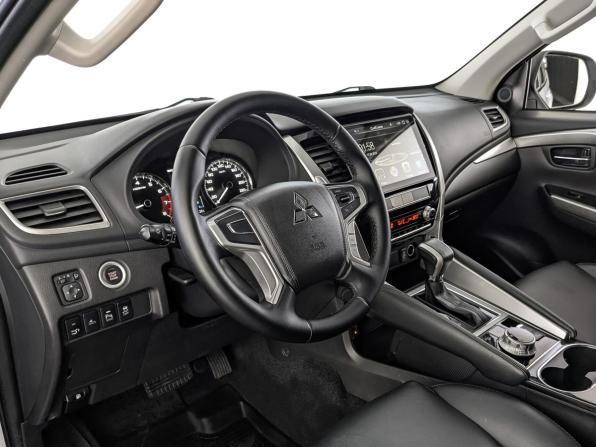 Mitsubishi Pajero Sport III Рестайлинг с пробегом 2020 года, цена 3 700 000 рублей, 63023 км, внедорожник, Автокод Объявления