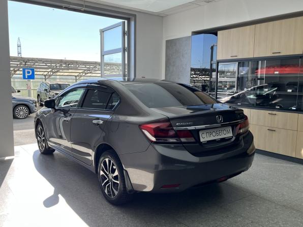 Honda Civic IX Рестайлинг с пробегом 2013 года, цена 1 250 000 рублей, 209000 км, седан, Автокод Объявления