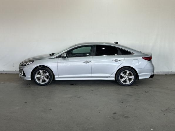 Hyundai Sonata VII (LF) Рестайлинг с пробегом 2018 года, цена 1 850 000 рублей, 131703 км, седан, Автокод Объявления