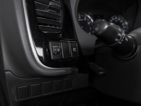 Mitsubishi Outlander III Рестайлинг 2 с пробегом 2018 года, цена 1 675 000 рублей, 155525 км, внедорожник, Автокод Объявления