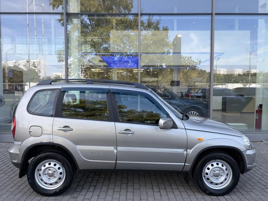 Chevrolet Niva I Рестайлинг Москва  - изображение 9