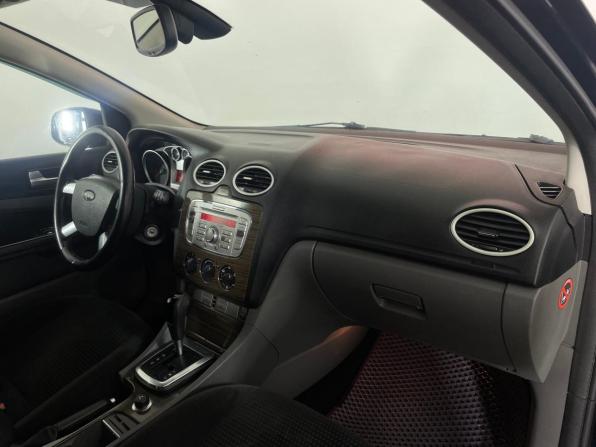 Ford Focus II Рестайлинг с пробегом 2008 года, цена 478 000 рублей, 339354 км, седан, Автокод Объявления