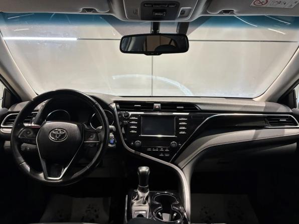 Toyota Camry VIII (XV70) с пробегом 2021 года, цена 2 399 000 рублей, 98000 км, седан, Автокод Объявления