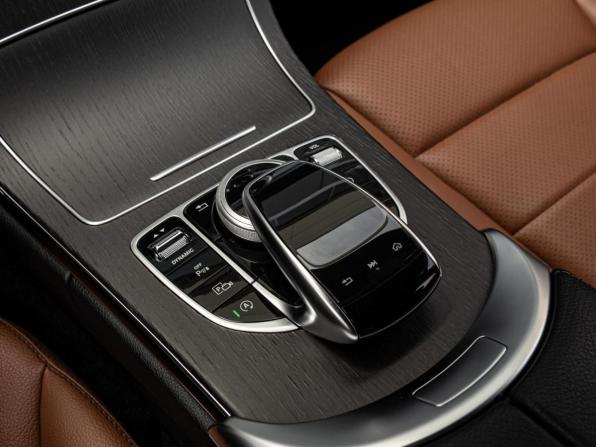 Mercedes-Benz C-Класс IV (W205) Рестайлинг с пробегом 2018 года, цена 2 760 000 рублей, 158657 км, седан, Автокод Объявления