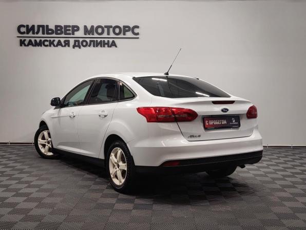 Ford Focus III Рестайлинг с пробегом 2015 года, цена 1 010 000 рублей, 140000 км, седан, Автокод Объявления
