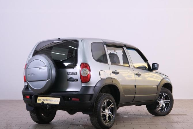Chevrolet Niva I Рестайлинг с пробегом 2014 года, цена 629 000 рублей, 136000 км, внедорожник, Автокод Объявления