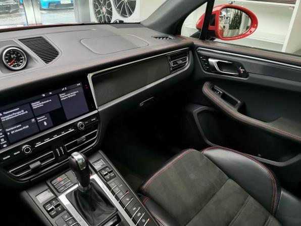 Porsche Macan I Рестайлинг с пробегом 2021 года, цена 7 750 000 рублей, 50878 км, внедорожник, Автокод Объявления