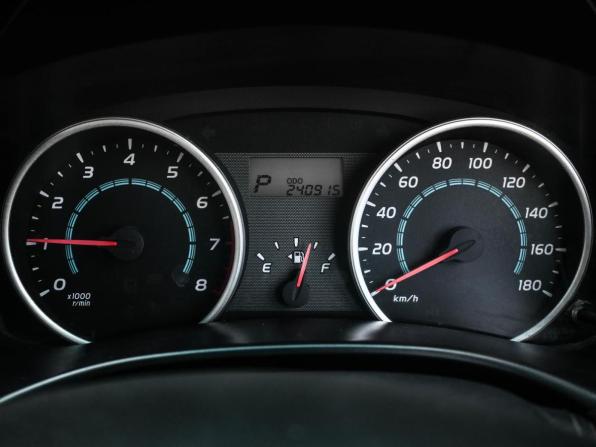 Toyota Wish II с пробегом 2010 года, цена 999 000 рублей, 240915 км, минивэн, Автокод Объявления