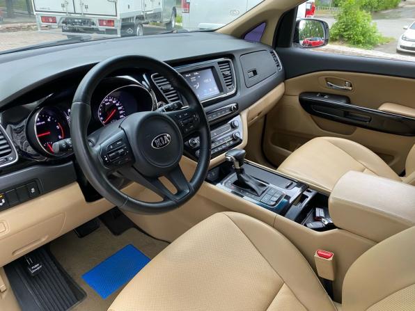 Kia Carnival III с пробегом 2017 года, цена 2 359 000 рублей, 126164 км, минивэн, Автокод Объявления
