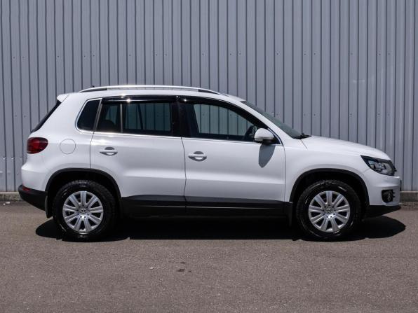 Volkswagen Tiguan I Рестайлинг с пробегом 2015 года, цена 2 350 000 рублей, 74201 км, внедорожник, Автокод Объявления