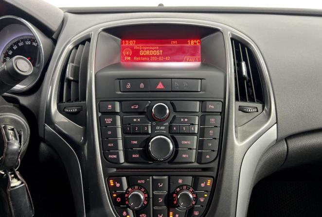 Opel Astra J Рестайлинг с пробегом 2013 года, цена 775 000 рублей, 150350 км, седан, Автокод Объявления