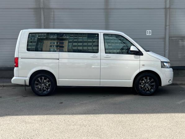 Volkswagen Multivan T5 Рестайлинг с пробегом 2011 года, цена 2 559 000 рублей, 92328 км, минивэн, Автокод Объявления