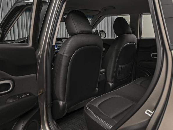 Kia Soul II Рестайлинг с пробегом 2018 года, цена 1 698 000 рублей, 69890 км, хэтчбек, Автокод Объявления