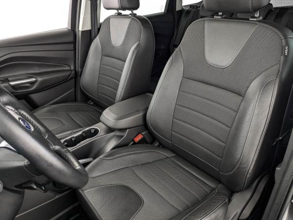 Ford Kuga II с пробегом 2013 года, цена 1 500 000 рублей, 68511 км, внедорожник, Автокод Объявления