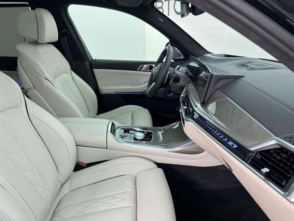 BMW X7 I (G07) Рестайлинг с пробегом 2025 года, цена 16 590 000 рублей, 2480 км, внедорожник, Автокод Объявления