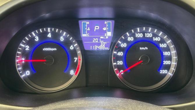 Hyundai Solaris I Рестайлинг с пробегом 2014 года, цена 829 000 рублей, 113337 км, седан, Автокод Объявления