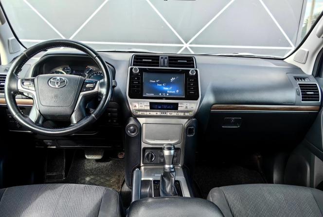 Toyota Land Cruiser Prado 150 Series Рестайлинг 2 с пробегом 2019 года, цена 4 333 000 рублей, 166171 км, внедорожник, Автокод Объявления