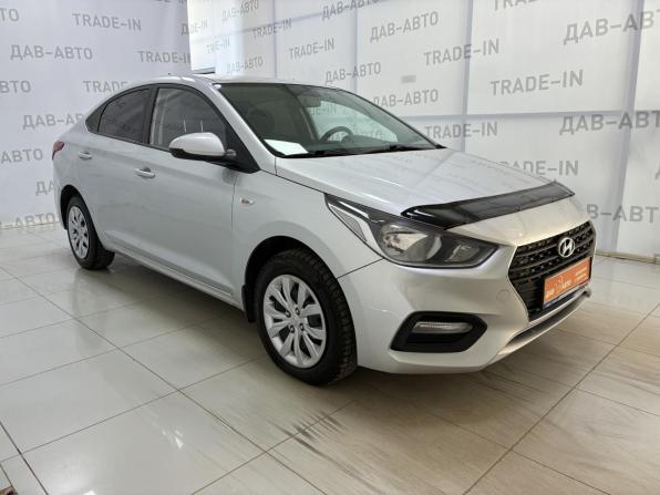 Hyundai Solaris II с пробегом 2019 года, цена 1 050 000 рублей, 227000 км, седан, Автокод Объявления
