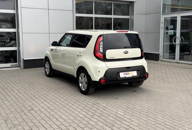 Kia Soul II с пробегом 2015 года, цена 1 350 000 рублей, 132076 км, хэтчбек, Автокод Объявления