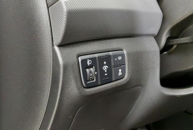 Hyundai Creta I с пробегом 2017 года, цена 1 720 000 рублей, 137887 км, внедорожник, Автокод Объявления