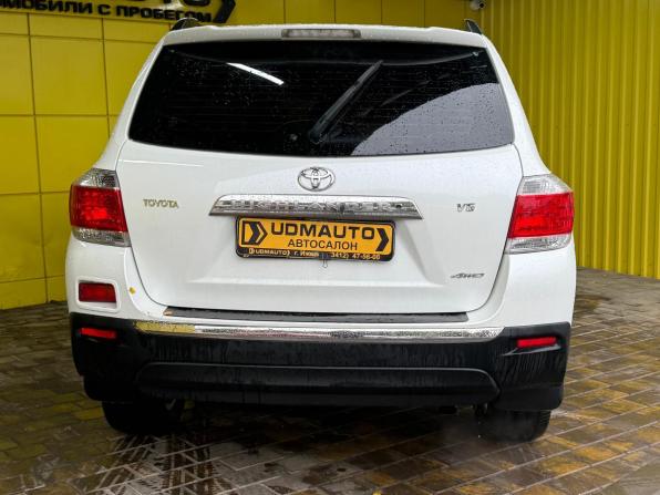 Toyota Highlander II (XU40) Рестайлинг с пробегом 2013 года, цена 1 699 000 рублей, 277000 км, внедорожник, Автокод Объявления