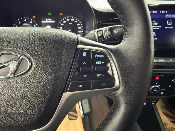 Hyundai Solaris II Рестайлинг с пробегом 2021 года, цена 1 329 000 рублей, 80374 км, седан, Автокод Объявления