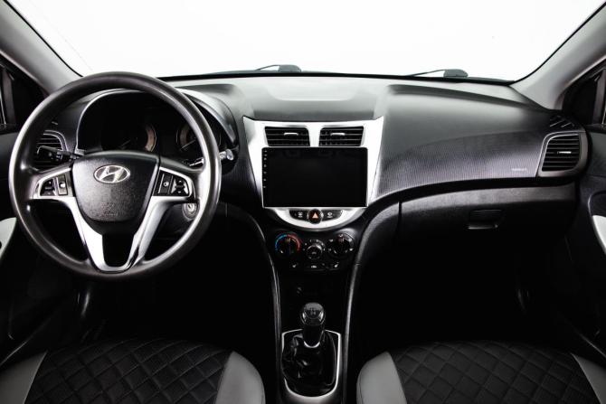 Hyundai Solaris I с пробегом 2012 года, цена 889 000 рублей, 163000 км, седан, Автокод Объявления