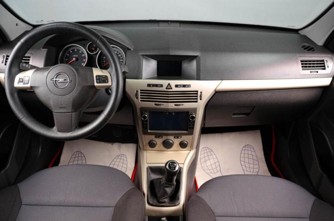 Opel Astra H Рестайлинг с пробегом 2008 года, цена 489 000 рублей, 201800 км, седан, Автокод Объявления